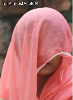 [P08] Oare cine se ascunde sub sari?  » foto by glcitizen
 - 
<span class="allrVoted glyphicon glyphicon-heart hidden" id="av873410"></span>
<a class="m-l-10 hidden" id="sv873410" onclick="voting_Foto_DelVot(,873410,22208)" role="button">șterge vot <span class="glyphicon glyphicon-remove"></span></a>
<a id="v9873410" class=" c-red"  onclick="voting_Foto_SetVot(873410)" role="button"><span class="glyphicon glyphicon-heart-empty"></span> <b>LIKE</b> = Votează poza</a> <img class="hidden"  id="f873410W9" src="/imagini/loader.gif" border="0" /><span class="AjErrMes hidden" id="e873410ErM"></span>