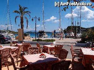 [P02] Taverna Panorama si o alta vedere de ansamblu din interiorul ei » foto by alexvat
 - 
<span class="allrVoted glyphicon glyphicon-heart hidden" id="av464891"></span>
<a class="m-l-10 hidden" id="sv464891" onclick="voting_Foto_DelVot(,464891,22299)" role="button">șterge vot <span class="glyphicon glyphicon-remove"></span></a>
<a id="v9464891" class=" c-red"  onclick="voting_Foto_SetVot(464891)" role="button"><span class="glyphicon glyphicon-heart-empty"></span> <b>LIKE</b> = Votează poza</a> <img class="hidden"  id="f464891W9" src="/imagini/loader.gif" border="0" /><span class="AjErrMes hidden" id="e464891ErM"></span>