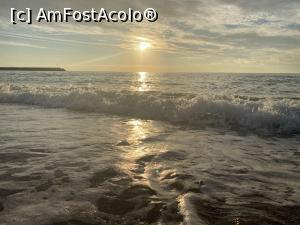 [P06] Marea la rasarit » foto by crismcl313
 - 
<span class="allrVoted glyphicon glyphicon-heart hidden" id="av1303731"></span>
<a class="m-l-10 hidden" id="sv1303731" onclick="voting_Foto_DelVot(,1303731,22322)" role="button">șterge vot <span class="glyphicon glyphicon-remove"></span></a>
<a id="v91303731" class=" c-red"  onclick="voting_Foto_SetVot(1303731)" role="button"><span class="glyphicon glyphicon-heart-empty"></span> <b>LIKE</b> = Votează poza</a> <img class="hidden"  id="f1303731W9" src="/imagini/loader.gif" border="0" /><span class="AjErrMes hidden" id="e1303731ErM"></span>