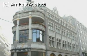 [P12] Cafeneaua Teatrului, un loc de întâlnire a elitei culturale.  » foto by glcitizen
 - 
<span class="allrVoted glyphicon glyphicon-heart hidden" id="av965540"></span>
<a class="m-l-10 hidden" id="sv965540" onclick="voting_Foto_DelVot(,965540,22348)" role="button">șterge vot <span class="glyphicon glyphicon-remove"></span></a>
<a id="v9965540" class=" c-red"  onclick="voting_Foto_SetVot(965540)" role="button"><span class="glyphicon glyphicon-heart-empty"></span> <b>LIKE</b> = Votează poza</a> <img class="hidden"  id="f965540W9" src="/imagini/loader.gif" border="0" /><span class="AjErrMes hidden" id="e965540ErM"></span>