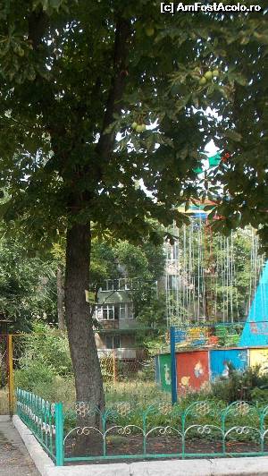 [P21] Chiar și gărdulețele sunt în ton cu tematica parcului!  » foto by amalia80
 - 
<span class="allrVoted glyphicon glyphicon-heart hidden" id="av656219"></span>
<a class="m-l-10 hidden" id="sv656219" onclick="voting_Foto_DelVot(,656219,22384)" role="button">șterge vot <span class="glyphicon glyphicon-remove"></span></a>
<a id="v9656219" class=" c-red"  onclick="voting_Foto_SetVot(656219)" role="button"><span class="glyphicon glyphicon-heart-empty"></span> <b>LIKE</b> = Votează poza</a> <img class="hidden"  id="f656219W9" src="/imagini/loader.gif" border="0" /><span class="AjErrMes hidden" id="e656219ErM"></span>