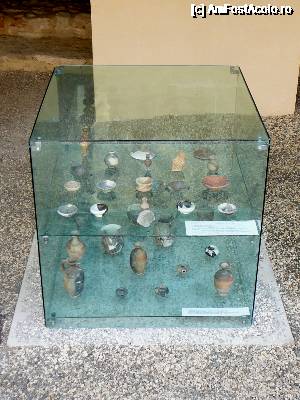 [P11] Una dintre cele trei vitrine » foto by Claudiu U.
 - 
<span class="allrVoted glyphicon glyphicon-heart hidden" id="av689918"></span>
<a class="m-l-10 hidden" id="sv689918" onclick="voting_Foto_DelVot(,689918,22396)" role="button">șterge vot <span class="glyphicon glyphicon-remove"></span></a>
<a id="v9689918" class=" c-red"  onclick="voting_Foto_SetVot(689918)" role="button"><span class="glyphicon glyphicon-heart-empty"></span> <b>LIKE</b> = Votează poza</a> <img class="hidden"  id="f689918W9" src="/imagini/loader.gif" border="0" /><span class="AjErrMes hidden" id="e689918ErM"></span>