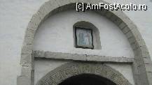 [P13] intrarea in curtea manastirii » foto by cristi82d
 - 
<span class="allrVoted glyphicon glyphicon-heart hidden" id="av141477"></span>
<a class="m-l-10 hidden" id="sv141477" onclick="voting_Foto_DelVot(,141477,22407)" role="button">șterge vot <span class="glyphicon glyphicon-remove"></span></a>
<a id="v9141477" class=" c-red"  onclick="voting_Foto_SetVot(141477)" role="button"><span class="glyphicon glyphicon-heart-empty"></span> <b>LIKE</b> = Votează poza</a> <img class="hidden"  id="f141477W9" src="/imagini/loader.gif" border="0" /><span class="AjErrMes hidden" id="e141477ErM"></span>