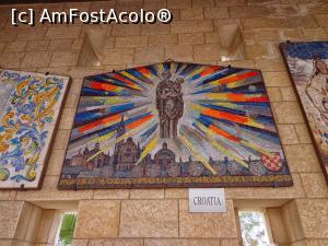 [P15] Nazaret: galeria de icoane de pe zidul ce înconjoară dinspre vest și sud Biserica romano-catolică ”Buna Vestire ” » foto by mariana.olaru
 - 
<span class="allrVoted glyphicon glyphicon-heart hidden" id="av886235"></span>
<a class="m-l-10 hidden" id="sv886235" onclick="voting_Foto_DelVot(,886235,22420)" role="button">șterge vot <span class="glyphicon glyphicon-remove"></span></a>
<a id="v9886235" class=" c-red"  onclick="voting_Foto_SetVot(886235)" role="button"><span class="glyphicon glyphicon-heart-empty"></span> <b>LIKE</b> = Votează poza</a> <img class="hidden"  id="f886235W9" src="/imagini/loader.gif" border="0" /><span class="AjErrMes hidden" id="e886235ErM"></span>