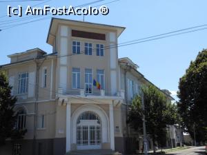 [P20] Oltenița - Liceul Teoretic "Neagoe Basarab". » foto by iulianic
 - 
<span class="allrVoted glyphicon glyphicon-heart hidden" id="av1252347"></span>
<a class="m-l-10 hidden" id="sv1252347" onclick="voting_Foto_DelVot(,1252347,22428)" role="button">șterge vot <span class="glyphicon glyphicon-remove"></span></a>
<a id="v91252347" class=" c-red"  onclick="voting_Foto_SetVot(1252347)" role="button"><span class="glyphicon glyphicon-heart-empty"></span> <b>LIKE</b> = Votează poza</a> <img class="hidden"  id="f1252347W9" src="/imagini/loader.gif" border="0" /><span class="AjErrMes hidden" id="e1252347ErM"></span>