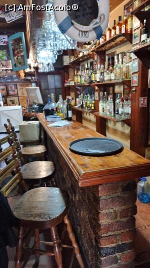 [P11] restaurantul Select, barul » foto by robert
 - 
<span class="allrVoted glyphicon glyphicon-heart hidden" id="av1317960"></span>
<a class="m-l-10 hidden" id="sv1317960" onclick="voting_Foto_DelVot(,1317960,22572)" role="button">șterge vot <span class="glyphicon glyphicon-remove"></span></a>
<a id="v91317960" class=" c-red"  onclick="voting_Foto_SetVot(1317960)" role="button"><span class="glyphicon glyphicon-heart-empty"></span> <b>LIKE</b> = Votează poza</a> <img class="hidden"  id="f1317960W9" src="/imagini/loader.gif" border="0" /><span class="AjErrMes hidden" id="e1317960ErM"></span>