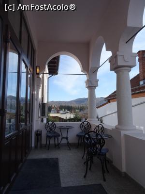 [P02] Pridvorul cu vedere spre muscele - Restaurant Maisonette.  » foto by tata123 🔱
 - 
<span class="allrVoted glyphicon glyphicon-heart hidden" id="av1142910"></span>
<a class="m-l-10 hidden" id="sv1142910" onclick="voting_Foto_DelVot(,1142910,22572)" role="button">șterge vot <span class="glyphicon glyphicon-remove"></span></a>
<a id="v91142910" class=" c-red"  onclick="voting_Foto_SetVot(1142910)" role="button"><span class="glyphicon glyphicon-heart-empty"></span> <b>LIKE</b> = Votează poza</a> <img class="hidden"  id="f1142910W9" src="/imagini/loader.gif" border="0" /><span class="AjErrMes hidden" id="e1142910ErM"></span>