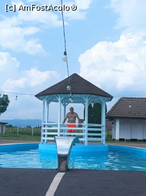 [P07] La piscina ! » foto by ionraut
 - 
<span class="allrVoted glyphicon glyphicon-heart hidden" id="av1382378"></span>
<a class="m-l-10 hidden" id="sv1382378" onclick="voting_Foto_DelVot(,1382378,22631)" role="button">șterge vot <span class="glyphicon glyphicon-remove"></span></a>
<a id="v91382378" class=" c-red"  onclick="voting_Foto_SetVot(1382378)" role="button"><span class="glyphicon glyphicon-heart-empty"></span> <b>LIKE</b> = Votează poza</a> <img class="hidden"  id="f1382378W9" src="/imagini/loader.gif" border="0" /><span class="AjErrMes hidden" id="e1382378ErM"></span>
