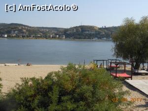 [P19] Briza Dunării - De pe terasă, vedere spre Bulgaria.  » foto by iulianic
 - 
<span class="allrVoted glyphicon glyphicon-heart hidden" id="av898717"></span>
<a class="m-l-10 hidden" id="sv898717" onclick="voting_Foto_DelVot(,898717,22680)" role="button">șterge vot <span class="glyphicon glyphicon-remove"></span></a>
<a id="v9898717" class=" c-red"  onclick="voting_Foto_SetVot(898717)" role="button"><span class="glyphicon glyphicon-heart-empty"></span> <b>LIKE</b> = Votează poza</a> <img class="hidden"  id="f898717W9" src="/imagini/loader.gif" border="0" /><span class="AjErrMes hidden" id="e898717ErM"></span>