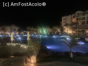 [P02] Ambient seara la piscina din zona centrala » foto by BalaciPaul
 - 
<span class="allrVoted glyphicon glyphicon-heart hidden" id="av1285518"></span>
<a class="m-l-10 hidden" id="sv1285518" onclick="voting_Foto_DelVot(,1285518,22687)" role="button">șterge vot <span class="glyphicon glyphicon-remove"></span></a>
<a id="v91285518" class=" c-red"  onclick="voting_Foto_SetVot(1285518)" role="button"><span class="glyphicon glyphicon-heart-empty"></span> <b>LIKE</b> = Votează poza</a> <img class="hidden"  id="f1285518W9" src="/imagini/loader.gif" border="0" /><span class="AjErrMes hidden" id="e1285518ErM"></span>