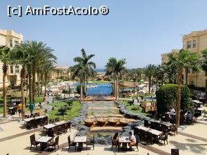 [P09] Curtea si piscina centrala » foto by BalaciPaul
 - 
<span class="allrVoted glyphicon glyphicon-heart hidden" id="av1285525"></span>
<a class="m-l-10 hidden" id="sv1285525" onclick="voting_Foto_DelVot(,1285525,22687)" role="button">șterge vot <span class="glyphicon glyphicon-remove"></span></a>
<a id="v91285525" class=" c-red"  onclick="voting_Foto_SetVot(1285525)" role="button"><span class="glyphicon glyphicon-heart-empty"></span> <b>LIKE</b> = Votează poza</a> <img class="hidden"  id="f1285525W9" src="/imagini/loader.gif" border="0" /><span class="AjErrMes hidden" id="e1285525ErM"></span>