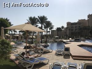 [P57] Tropitel Sahl Hasheesh - la piscina principală » foto by nicole33
 - 
<span class="allrVoted glyphicon glyphicon-heart hidden" id="av1270844"></span>
<a class="m-l-10 hidden" id="sv1270844" onclick="voting_Foto_DelVot(,1270844,22687)" role="button">șterge vot <span class="glyphicon glyphicon-remove"></span></a>
<a id="v91270844" class=" c-red"  onclick="voting_Foto_SetVot(1270844)" role="button"><span class="glyphicon glyphicon-heart-empty"></span> <b>LIKE</b> = Votează poza</a> <img class="hidden"  id="f1270844W9" src="/imagini/loader.gif" border="0" /><span class="AjErrMes hidden" id="e1270844ErM"></span>