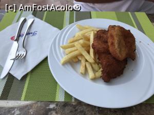 [P68] Tropitel Sahl Hasheesh - prânz la Italian » foto by nicole33
 - 
<span class="allrVoted glyphicon glyphicon-heart hidden" id="av1270855"></span>
<a class="m-l-10 hidden" id="sv1270855" onclick="voting_Foto_DelVot(,1270855,22687)" role="button">șterge vot <span class="glyphicon glyphicon-remove"></span></a>
<a id="v91270855" class=" c-red"  onclick="voting_Foto_SetVot(1270855)" role="button"><span class="glyphicon glyphicon-heart-empty"></span> <b>LIKE</b> = Votează poza</a> <img class="hidden"  id="f1270855W9" src="/imagini/loader.gif" border="0" /><span class="AjErrMes hidden" id="e1270855ErM"></span>