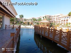 [P23] Prin resort: lacul artificial și podețul ce-l desparte în două. » foto by Rodel
 - 
<span class="allrVoted glyphicon glyphicon-heart hidden" id="av1280732"></span>
<a class="m-l-10 hidden" id="sv1280732" onclick="voting_Foto_DelVot(,1280732,22687)" role="button">șterge vot <span class="glyphicon glyphicon-remove"></span></a>
<a id="v91280732" class=" c-red"  onclick="voting_Foto_SetVot(1280732)" role="button"><span class="glyphicon glyphicon-heart-empty"></span> <b>LIKE</b> = Votează poza</a> <img class="hidden"  id="f1280732W9" src="/imagini/loader.gif" border="0" /><span class="AjErrMes hidden" id="e1280732ErM"></span>