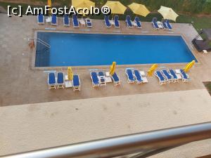 [P14] Piscinacare se vedeadin balconul camerei » foto by marsus
 - 
<span class="allrVoted glyphicon glyphicon-heart hidden" id="av1261527"></span>
<a class="m-l-10 hidden" id="sv1261527" onclick="voting_Foto_DelVot(,1261527,22687)" role="button">șterge vot <span class="glyphicon glyphicon-remove"></span></a>
<a id="v91261527" class=" c-red"  onclick="voting_Foto_SetVot(1261527)" role="button"><span class="glyphicon glyphicon-heart-empty"></span> <b>LIKE</b> = Votează poza</a> <img class="hidden"  id="f1261527W9" src="/imagini/loader.gif" border="0" /><span class="AjErrMes hidden" id="e1261527ErM"></span>