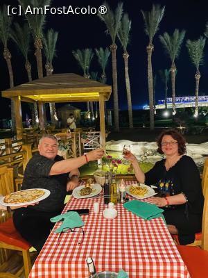 [P30] Pizza! Tot la restaurant italian! » foto by ARA
 - 
<span class="allrVoted glyphicon glyphicon-heart hidden" id="av1393555"></span>
<a class="m-l-10 hidden" id="sv1393555" onclick="voting_Foto_DelVot(,1393555,22687)" role="button">șterge vot <span class="glyphicon glyphicon-remove"></span></a>
<a id="v91393555" class=" c-red"  onclick="voting_Foto_SetVot(1393555)" role="button"><span class="glyphicon glyphicon-heart-empty"></span> <b>LIKE</b> = Votează poza</a> <img class="hidden"  id="f1393555W9" src="/imagini/loader.gif" border="0" /><span class="AjErrMes hidden" id="e1393555ErM"></span>