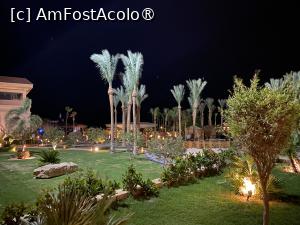 [P08] Prin gradina hotelului Tropitel noaptea! » foto by ARA
 - 
<span class="allrVoted glyphicon glyphicon-heart hidden" id="av1393533"></span>
<a class="m-l-10 hidden" id="sv1393533" onclick="voting_Foto_DelVot(,1393533,22687)" role="button">șterge vot <span class="glyphicon glyphicon-remove"></span></a>
<a id="v91393533" class=" c-red"  onclick="voting_Foto_SetVot(1393533)" role="button"><span class="glyphicon glyphicon-heart-empty"></span> <b>LIKE</b> = Votează poza</a> <img class="hidden"  id="f1393533W9" src="/imagini/loader.gif" border="0" /><span class="AjErrMes hidden" id="e1393533ErM"></span>