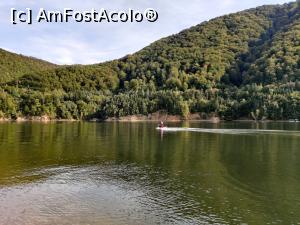[P15] Piatra lui Lucaci din Munții Gilăului, Lacul Tarnița, jud. Cluj » foto by Dana2008
 - 
<span class="allrVoted glyphicon glyphicon-heart hidden" id="av1197107"></span>
<a class="m-l-10 hidden" id="sv1197107" onclick="voting_Foto_DelVot(,1197107,22717)" role="button">șterge vot <span class="glyphicon glyphicon-remove"></span></a>
<a id="v91197107" class=" c-red"  onclick="voting_Foto_SetVot(1197107)" role="button"><span class="glyphicon glyphicon-heart-empty"></span> <b>LIKE</b> = Votează poza</a> <img class="hidden"  id="f1197107W9" src="/imagini/loader.gif" border="0" /><span class="AjErrMes hidden" id="e1197107ErM"></span>