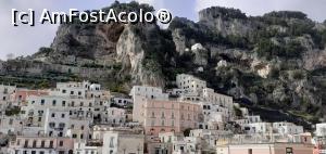 [P03] Case în Atrani » foto by irinad
 - 
<span class="allrVoted glyphicon glyphicon-heart hidden" id="av1164998"></span>
<a class="m-l-10 hidden" id="sv1164998" onclick="voting_Foto_DelVot(,1164998,22822)" role="button">șterge vot <span class="glyphicon glyphicon-remove"></span></a>
<a id="v91164998" class=" c-red"  onclick="voting_Foto_SetVot(1164998)" role="button"><span class="glyphicon glyphicon-heart-empty"></span> <b>LIKE</b> = Votează poza</a> <img class="hidden"  id="f1164998W9" src="/imagini/loader.gif" border="0" /><span class="AjErrMes hidden" id="e1164998ErM"></span>