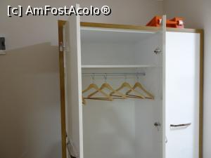 [P19] Ecrin Hotel Altintaş - dulapul » foto by nicole33
 - 
<span class="allrVoted glyphicon glyphicon-heart hidden" id="av908240"></span>
<a class="m-l-10 hidden" id="sv908240" onclick="voting_Foto_DelVot(,908240,22824)" role="button">șterge vot <span class="glyphicon glyphicon-remove"></span></a>
<a id="v9908240" class=" c-red"  onclick="voting_Foto_SetVot(908240)" role="button"><span class="glyphicon glyphicon-heart-empty"></span> <b>LIKE</b> = Votează poza</a> <img class="hidden"  id="f908240W9" src="/imagini/loader.gif" border="0" /><span class="AjErrMes hidden" id="e908240ErM"></span>
