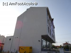 [P43] Ecrin Hotel Altintaş - hotelul văzut din parcare » foto by nicole33
 - 
<span class="allrVoted glyphicon glyphicon-heart hidden" id="av908264"></span>
<a class="m-l-10 hidden" id="sv908264" onclick="voting_Foto_DelVot(,908264,22824)" role="button">șterge vot <span class="glyphicon glyphicon-remove"></span></a>
<a id="v9908264" class=" c-red"  onclick="voting_Foto_SetVot(908264)" role="button"><span class="glyphicon glyphicon-heart-empty"></span> <b>LIKE</b> = Votează poza</a> <img class="hidden"  id="f908264W9" src="/imagini/loader.gif" border="0" /><span class="AjErrMes hidden" id="e908264ErM"></span>