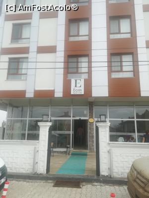 [P03] Hotelul vedere din față » foto by bobyrodin
 - 
<span class="allrVoted glyphicon glyphicon-heart hidden" id="av982325"></span>
<a class="m-l-10 hidden" id="sv982325" onclick="voting_Foto_DelVot(,982325,22824)" role="button">șterge vot <span class="glyphicon glyphicon-remove"></span></a>
<a id="v9982325" class=" c-red"  onclick="voting_Foto_SetVot(982325)" role="button"><span class="glyphicon glyphicon-heart-empty"></span> <b>LIKE</b> = Votează poza</a> <img class="hidden"  id="f982325W9" src="/imagini/loader.gif" border="0" /><span class="AjErrMes hidden" id="e982325ErM"></span>