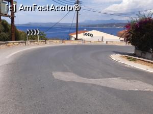 [P03] Pe șosea, către Pylos: se vede marea! » foto by Carmen Ion
 - 
<span class="allrVoted glyphicon glyphicon-heart hidden" id="av1266061"></span>
<a class="m-l-10 hidden" id="sv1266061" onclick="voting_Foto_DelVot(,1266061,22857)" role="button">șterge vot <span class="glyphicon glyphicon-remove"></span></a>
<a id="v91266061" class=" c-red"  onclick="voting_Foto_SetVot(1266061)" role="button"><span class="glyphicon glyphicon-heart-empty"></span> <b>LIKE</b> = Votează poza</a> <img class="hidden"  id="f1266061W9" src="/imagini/loader.gif" border="0" /><span class="AjErrMes hidden" id="e1266061ErM"></span>