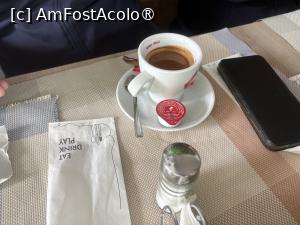 [P22] Restaurantul pensiunii Tobo - cafea bună » foto by nicole33
 - 
<span class="allrVoted glyphicon glyphicon-heart hidden" id="av1527598"></span>
<a class="m-l-10 hidden" id="sv1527598" onclick="voting_Foto_DelVot(,1527598,22894)" role="button">șterge vot <span class="glyphicon glyphicon-remove"></span></a>
<a id="v91527598" class=" c-red"  onclick="voting_Foto_SetVot(1527598)" role="button"><span class="glyphicon glyphicon-heart-empty"></span> <b>LIKE</b> = Votează poza</a> <img class="hidden"  id="f1527598W9" src="/imagini/loader.gif" border="0" /><span class="AjErrMes hidden" id="e1527598ErM"></span>