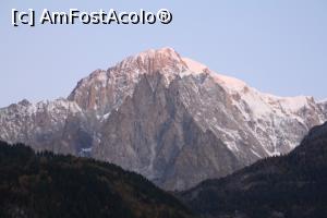 [P38] Mont Blanc se luminează încet-încet (priviți-i vârful)  » foto by Alina53
 - 
<span class="allrVoted glyphicon glyphicon-heart hidden" id="av914339"></span>
<a class="m-l-10 hidden" id="sv914339" onclick="voting_Foto_DelVot(,914339,22914)" role="button">șterge vot <span class="glyphicon glyphicon-remove"></span></a>
<a id="v9914339" class=" c-red"  onclick="voting_Foto_SetVot(914339)" role="button"><span class="glyphicon glyphicon-heart-empty"></span> <b>LIKE</b> = Votează poza</a> <img class="hidden"  id="f914339W9" src="/imagini/loader.gif" border="0" /><span class="AjErrMes hidden" id="e914339ErM"></span>