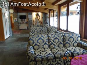 [P20] Imagine din hol » foto by Mitica49
 - 
<span class="allrVoted glyphicon glyphicon-heart hidden" id="av1022794"></span>
<a class="m-l-10 hidden" id="sv1022794" onclick="voting_Foto_DelVot(,1022794,22914)" role="button">șterge vot <span class="glyphicon glyphicon-remove"></span></a>
<a id="v91022794" class=" c-red"  onclick="voting_Foto_SetVot(1022794)" role="button"><span class="glyphicon glyphicon-heart-empty"></span> <b>LIKE</b> = Votează poza</a> <img class="hidden"  id="f1022794W9" src="/imagini/loader.gif" border="0" /><span class="AjErrMes hidden" id="e1022794ErM"></span>