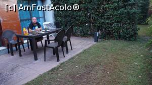 [P19] gradina vazuta dinspre piscina catre camere » foto by adutza_ghiocel
 - 
<span class="allrVoted glyphicon glyphicon-heart hidden" id="av915392"></span>
<a class="m-l-10 hidden" id="sv915392" onclick="voting_Foto_DelVot(,915392,22920)" role="button">șterge vot <span class="glyphicon glyphicon-remove"></span></a>
<a id="v9915392" class=" c-red"  onclick="voting_Foto_SetVot(915392)" role="button"><span class="glyphicon glyphicon-heart-empty"></span> <b>LIKE</b> = Votează poza</a> <img class="hidden"  id="f915392W9" src="/imagini/loader.gif" border="0" /><span class="AjErrMes hidden" id="e915392ErM"></span>