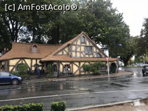 [P13] Matamata, centrul de informare turistica » foto by Lila Mo
 - 
<span class="allrVoted glyphicon glyphicon-heart hidden" id="av987916"></span>
<a class="m-l-10 hidden" id="sv987916" onclick="voting_Foto_DelVot(,987916,22922)" role="button">șterge vot <span class="glyphicon glyphicon-remove"></span></a>
<a id="v9987916" class=" c-red"  onclick="voting_Foto_SetVot(987916)" role="button"><span class="glyphicon glyphicon-heart-empty"></span> <b>LIKE</b> = Votează poza</a> <img class="hidden"  id="f987916W9" src="/imagini/loader.gif" border="0" /><span class="AjErrMes hidden" id="e987916ErM"></span>
