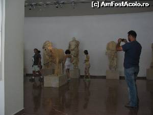 [P05] Statui si alte vestigii expuse in muzeul de langa situl istoric de la Olympia » foto by calatorul
 - 
<span class="allrVoted glyphicon glyphicon-heart hidden" id="av605492"></span>
<a class="m-l-10 hidden" id="sv605492" onclick="voting_Foto_DelVot(,605492,22926)" role="button">șterge vot <span class="glyphicon glyphicon-remove"></span></a>
<a id="v9605492" class=" c-red"  onclick="voting_Foto_SetVot(605492)" role="button"><span class="glyphicon glyphicon-heart-empty"></span> <b>LIKE</b> = Votează poza</a> <img class="hidden"  id="f605492W9" src="/imagini/loader.gif" border="0" /><span class="AjErrMes hidden" id="e605492ErM"></span>