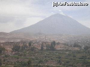 [P05] 'Arequipa - orasul alb al Perului' / din punctul cel mai inalt al orasului se vede vulcanul El Misti » foto by grecudoina
 - 
<span class="allrVoted glyphicon glyphicon-heart hidden" id="av399322"></span>
<a class="m-l-10 hidden" id="sv399322" onclick="voting_Foto_DelVot(,399322,22954)" role="button">șterge vot <span class="glyphicon glyphicon-remove"></span></a>
<a id="v9399322" class=" c-red"  onclick="voting_Foto_SetVot(399322)" role="button"><span class="glyphicon glyphicon-heart-empty"></span> <b>LIKE</b> = Votează poza</a> <img class="hidden"  id="f399322W9" src="/imagini/loader.gif" border="0" /><span class="AjErrMes hidden" id="e399322ErM"></span>