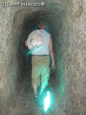 [P13] În tunelul strâmt, în șir indian » foto by diacrys*
 - 
<span class="allrVoted glyphicon glyphicon-heart hidden" id="av920423"></span>
<a class="m-l-10 hidden" id="sv920423" onclick="voting_Foto_DelVot(,920423,23018)" role="button">șterge vot <span class="glyphicon glyphicon-remove"></span></a>
<a id="v9920423" class=" c-red"  onclick="voting_Foto_SetVot(920423)" role="button"><span class="glyphicon glyphicon-heart-empty"></span> <b>LIKE</b> = Votează poza</a> <img class="hidden"  id="f920423W9" src="/imagini/loader.gif" border="0" /><span class="AjErrMes hidden" id="e920423ErM"></span>