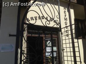 [P13] Targu Secuiesc - si un magazin de suveniruri » foto by mishu
 - 
<span class="allrVoted glyphicon glyphicon-heart hidden" id="av1182119"></span>
<a class="m-l-10 hidden" id="sv1182119" onclick="voting_Foto_DelVot(,1182119,23063)" role="button">șterge vot <span class="glyphicon glyphicon-remove"></span></a>
<a id="v91182119" class=" c-red"  onclick="voting_Foto_SetVot(1182119)" role="button"><span class="glyphicon glyphicon-heart-empty"></span> <b>LIKE</b> = Votează poza</a> <img class="hidden"  id="f1182119W9" src="/imagini/loader.gif" border="0" /><span class="AjErrMes hidden" id="e1182119ErM"></span>