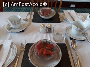 [P19] Micul dejun a inceput cu acest bol de fructe si o masa perfect aranjata.  » foto by Aurici
 - 
<span class="allrVoted glyphicon glyphicon-heart hidden" id="av924816"></span>
<a class="m-l-10 hidden" id="sv924816" onclick="voting_Foto_DelVot(,924816,23093)" role="button">șterge vot <span class="glyphicon glyphicon-remove"></span></a>
<a id="v9924816" class=" c-red"  onclick="voting_Foto_SetVot(924816)" role="button"><span class="glyphicon glyphicon-heart-empty"></span> <b>LIKE</b> = Votează poza</a> <img class="hidden"  id="f924816W9" src="/imagini/loader.gif" border="0" /><span class="AjErrMes hidden" id="e924816ErM"></span>