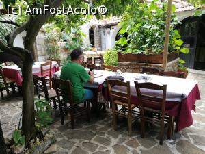 [P17] Taverna Filippos Finikas - Tati instalat deja la masă » foto by crismis
 - 
<span class="allrVoted glyphicon glyphicon-heart hidden" id="av1001662"></span>
<a class="m-l-10 hidden" id="sv1001662" onclick="voting_Foto_DelVot(,1001662,23096)" role="button">șterge vot <span class="glyphicon glyphicon-remove"></span></a>
<a id="v91001662" class=" c-red"  onclick="voting_Foto_SetVot(1001662)" role="button"><span class="glyphicon glyphicon-heart-empty"></span> <b>LIKE</b> = Votează poza</a> <img class="hidden"  id="f1001662W9" src="/imagini/loader.gif" border="0" /><span class="AjErrMes hidden" id="e1001662ErM"></span>