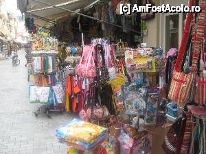 [P26] Prin bazar » foto by dorgo
 - 
<span class="allrVoted glyphicon glyphicon-heart hidden" id="av439448"></span>
<a class="m-l-10 hidden" id="sv439448" onclick="voting_Foto_DelVot(,439448,23110)" role="button">șterge vot <span class="glyphicon glyphicon-remove"></span></a>
<a id="v9439448" class=" c-red"  onclick="voting_Foto_SetVot(439448)" role="button"><span class="glyphicon glyphicon-heart-empty"></span> <b>LIKE</b> = Votează poza</a> <img class="hidden"  id="f439448W9" src="/imagini/loader.gif" border="0" /><span class="AjErrMes hidden" id="e439448ErM"></span>