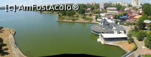 [P13] Ramada Constanța Hotel - Lacul Tăbăcăriei și Satul de Vacanță Mamaia văzute de pe geamul camerei » foto by Dragoș_MD
 - 
<span class="allrVoted glyphicon glyphicon-heart hidden" id="av971721"></span>
<a class="m-l-10 hidden" id="sv971721" onclick="voting_Foto_DelVot(,971721,23115)" role="button">șterge vot <span class="glyphicon glyphicon-remove"></span></a>
<a id="v9971721" class=" c-red"  onclick="voting_Foto_SetVot(971721)" role="button"><span class="glyphicon glyphicon-heart-empty"></span> <b>LIKE</b> = Votează poza</a> <img class="hidden"  id="f971721W9" src="/imagini/loader.gif" border="0" /><span class="AjErrMes hidden" id="e971721ErM"></span>