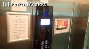 [P08] Ramada Constanța Hotel - liftul » foto by Dragoș_MD
 - 
<span class="allrVoted glyphicon glyphicon-heart hidden" id="av971716"></span>
<a class="m-l-10 hidden" id="sv971716" onclick="voting_Foto_DelVot(,971716,23115)" role="button">șterge vot <span class="glyphicon glyphicon-remove"></span></a>
<a id="v9971716" class=" c-red"  onclick="voting_Foto_SetVot(971716)" role="button"><span class="glyphicon glyphicon-heart-empty"></span> <b>LIKE</b> = Votează poza</a> <img class="hidden"  id="f971716W9" src="/imagini/loader.gif" border="0" /><span class="AjErrMes hidden" id="e971716ErM"></span>