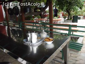 [P30] Trataţia măicuţelor de la mănăstirea Agios Georgios » foto by irinad
 - 
<span class="allrVoted glyphicon glyphicon-heart hidden" id="av925439"></span>
<a class="m-l-10 hidden" id="sv925439" onclick="voting_Foto_DelVot(,925439,23119)" role="button">șterge vot <span class="glyphicon glyphicon-remove"></span></a>
<a id="v9925439" class=" c-red"  onclick="voting_Foto_SetVot(925439)" role="button"><span class="glyphicon glyphicon-heart-empty"></span> <b>LIKE</b> = Votează poza</a> <img class="hidden"  id="f925439W9" src="/imagini/loader.gif" border="0" /><span class="AjErrMes hidden" id="e925439ErM"></span>