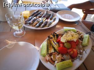 [P14] Meze și sardele; și un pic de vin » foto by crismis
 - 
<span class="allrVoted glyphicon glyphicon-heart hidden" id="av1266139"></span>
<a class="m-l-10 hidden" id="sv1266139" onclick="voting_Foto_DelVot(,1266139,23120)" role="button">șterge vot <span class="glyphicon glyphicon-remove"></span></a>
<a id="v91266139" class=" c-red"  onclick="voting_Foto_SetVot(1266139)" role="button"><span class="glyphicon glyphicon-heart-empty"></span> <b>LIKE</b> = Votează poza</a> <img class="hidden"  id="f1266139W9" src="/imagini/loader.gif" border="0" /><span class="AjErrMes hidden" id="e1266139ErM"></span>