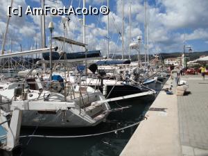 [P05] Lefkas town și ambarcațiunile din port.  » foto by maryka
 - 
<span class="allrVoted glyphicon glyphicon-heart hidden" id="av943674"></span>
<a class="m-l-10 hidden" id="sv943674" onclick="voting_Foto_DelVot(,943674,23140)" role="button">șterge vot <span class="glyphicon glyphicon-remove"></span></a>
<a id="v9943674" class=" c-red"  onclick="voting_Foto_SetVot(943674)" role="button"><span class="glyphicon glyphicon-heart-empty"></span> <b>LIKE</b> = Votează poza</a> <img class="hidden"  id="f943674W9" src="/imagini/loader.gif" border="0" /><span class="AjErrMes hidden" id="e943674ErM"></span>