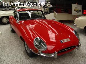 [P08] Jaguar E-Type Coupe si-a facut debutul in martie 1961, productia modelului continuand mai mult de zece ani.  » foto by Radu Tudoran
 - 
<span class="allrVoted glyphicon glyphicon-heart hidden" id="av951598"></span>
<a class="m-l-10 hidden" id="sv951598" onclick="voting_Foto_DelVot(,951598,23147)" role="button">șterge vot <span class="glyphicon glyphicon-remove"></span></a>
<a id="v9951598" class=" c-red"  onclick="voting_Foto_SetVot(951598)" role="button"><span class="glyphicon glyphicon-heart-empty"></span> <b>LIKE</b> = Votează poza</a> <img class="hidden"  id="f951598W9" src="/imagini/loader.gif" border="0" /><span class="AjErrMes hidden" id="e951598ErM"></span>