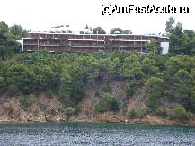 [P26] Minunatia de hotel cu camere de 400 de euro pe noapte care arata ca si un camin din regie » foto by ionescunic
 - 
<span class="allrVoted glyphicon glyphicon-heart hidden" id="av35272"></span>
<a class="m-l-10 hidden" id="sv35272" onclick="voting_Foto_DelVot(,35272,23152)" role="button">șterge vot <span class="glyphicon glyphicon-remove"></span></a>
<a id="v935272" class=" c-red"  onclick="voting_Foto_SetVot(35272)" role="button"><span class="glyphicon glyphicon-heart-empty"></span> <b>LIKE</b> = Votează poza</a> <img class="hidden"  id="f35272W9" src="/imagini/loader.gif" border="0" /><span class="AjErrMes hidden" id="e35272ErM"></span>