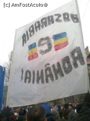 [P07] Basarabia e Romania, scrie pe pancarda!  » foto by Zoazore
 - 
<span class="allrVoted glyphicon glyphicon-heart hidden" id="av815824"></span>
<a class="m-l-10 hidden" id="sv815824" onclick="voting_Foto_DelVot(,815824,23162)" role="button">șterge vot <span class="glyphicon glyphicon-remove"></span></a>
<a id="v9815824" class=" c-red"  onclick="voting_Foto_SetVot(815824)" role="button"><span class="glyphicon glyphicon-heart-empty"></span> <b>LIKE</b> = Votează poza</a> <img class="hidden"  id="f815824W9" src="/imagini/loader.gif" border="0" /><span class="AjErrMes hidden" id="e815824ErM"></span>