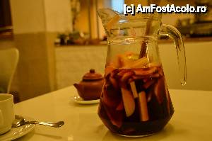 [P12] Restaurantul Loving Hut Valencia, sangria fara alcool » foto by Muffin2009*
 - 
<span class="allrVoted glyphicon glyphicon-heart hidden" id="av433607"></span>
<a class="m-l-10 hidden" id="sv433607" onclick="voting_Foto_DelVot(,433607,23168)" role="button">șterge vot <span class="glyphicon glyphicon-remove"></span></a>
<a id="v9433607" class=" c-red"  onclick="voting_Foto_SetVot(433607)" role="button"><span class="glyphicon glyphicon-heart-empty"></span> <b>LIKE</b> = Votează poza</a> <img class="hidden"  id="f433607W9" src="/imagini/loader.gif" border="0" /><span class="AjErrMes hidden" id="e433607ErM"></span>