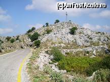 [P10] Inspre varf, muntele devenea tot mai sterp, vegetatia fiind destul de saracacioasa. » foto by corinka
 - 
<span class="allrVoted glyphicon glyphicon-heart hidden" id="av81164"></span>
<a class="m-l-10 hidden" id="sv81164" onclick="voting_Foto_DelVot(,81164,23177)" role="button">șterge vot <span class="glyphicon glyphicon-remove"></span></a>
<a id="v981164" class=" c-red"  onclick="voting_Foto_SetVot(81164)" role="button"><span class="glyphicon glyphicon-heart-empty"></span> <b>LIKE</b> = Votează poza</a> <img class="hidden"  id="f81164W9" src="/imagini/loader.gif" border="0" /><span class="AjErrMes hidden" id="e81164ErM"></span>