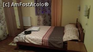 [P02] Doar aplica dinspre balcon funcţionează. Că are bec.  » foto by Coni FotoMedia
 - 
<span class="allrVoted glyphicon glyphicon-heart hidden" id="av930736"></span>
<a class="m-l-10 hidden" id="sv930736" onclick="voting_Foto_DelVot(,930736,23237)" role="button">șterge vot <span class="glyphicon glyphicon-remove"></span></a>
<a id="v9930736" class=" c-red"  onclick="voting_Foto_SetVot(930736)" role="button"><span class="glyphicon glyphicon-heart-empty"></span> <b>LIKE</b> = Votează poza</a> <img class="hidden"  id="f930736W9" src="/imagini/loader.gif" border="0" /><span class="AjErrMes hidden" id="e930736ErM"></span>